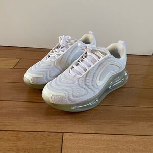 Womens Nike Air Max 720 White White-mtlc Platinum Size 7 AR9293 101 W/ Box